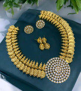 Crystal Stone Pendent in Naskhi Necklace - NN00107